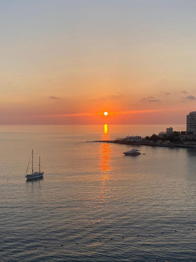 F2 - Lovely Two Bedrooms Flat Sea View, St Julians San Julián Exterior foto